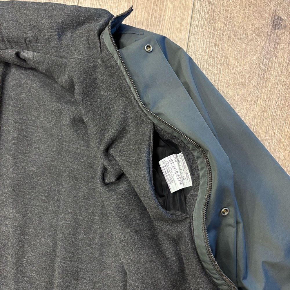 Hugo Boss Overcoat - Picture 5 of 12